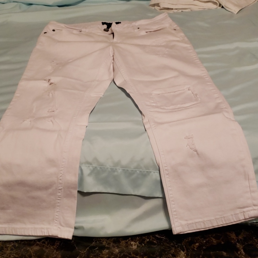 White capris